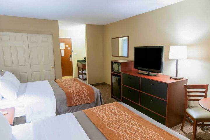 Room 12 of 27
