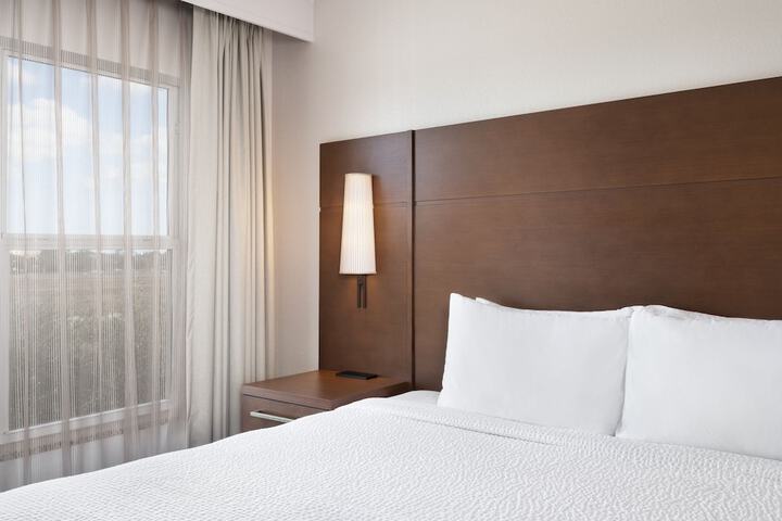 Residence Inn by Marriott Daytona Beach Speedway / Airport