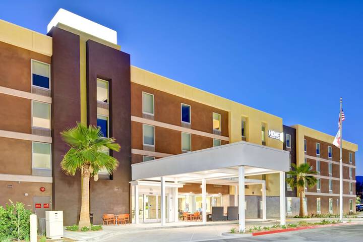 Hotel 4 of 41