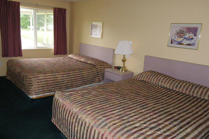 SELKIRK INN
