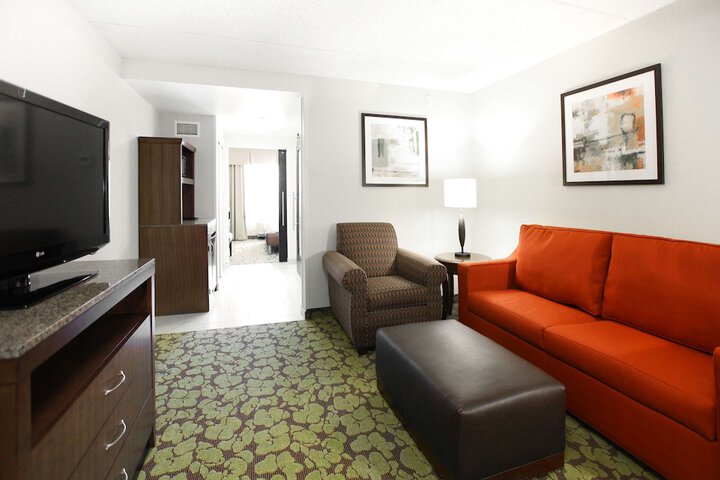 Room 12 of 35