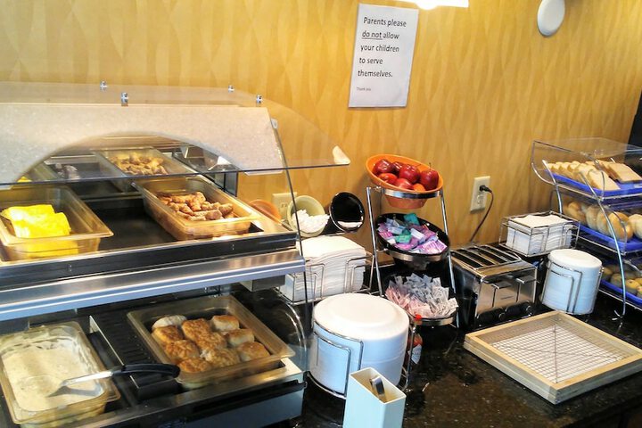 Breakfast/Coffee Service 12 of 22