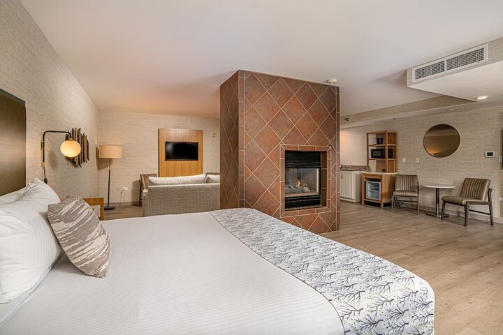 Room 17 of 35