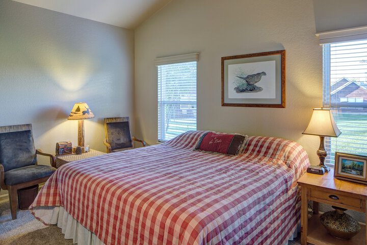 Room 32 of 49