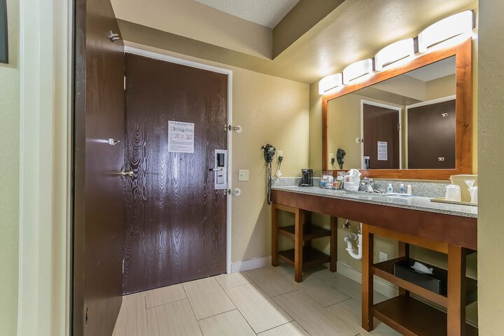 Room 35 of 50