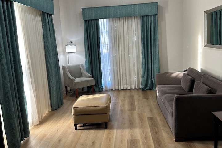 Room 8 of 48