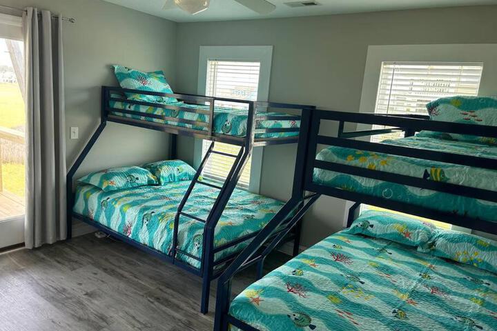 Holden Beach House Second Row with surround views!