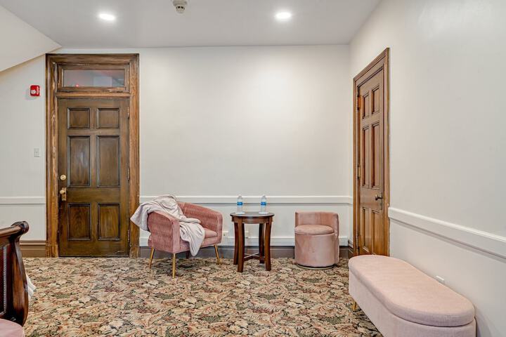 Room 19 of 62