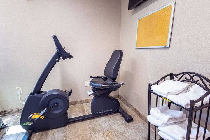 Cobblestone Inn & Suites – Big Lake