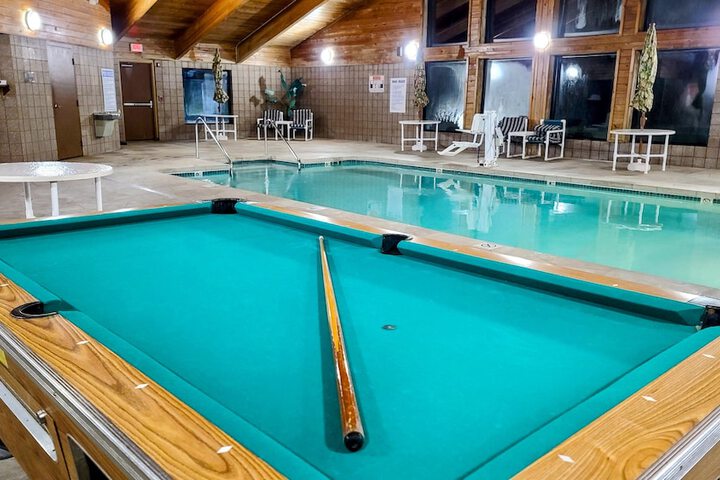 Pool 4 of 25