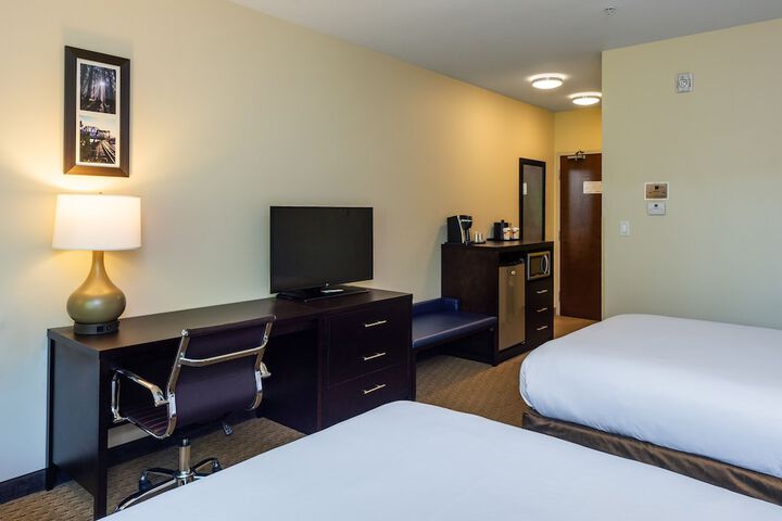 Comfort Inn & Suites