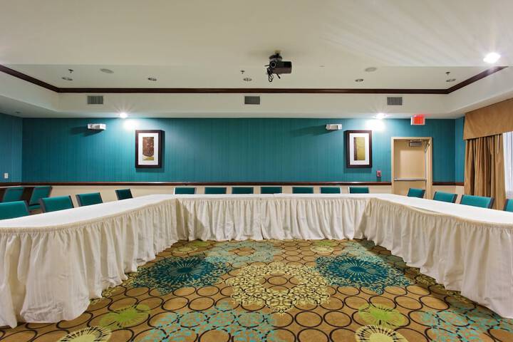 Holiday Inn Express Hotel & Suites Corpus Christi-Portland by IHG