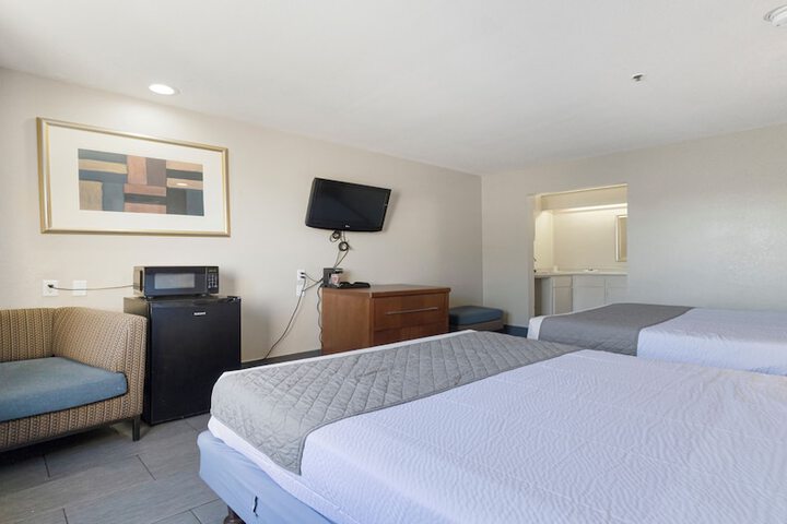 Budget Inn and Suites
