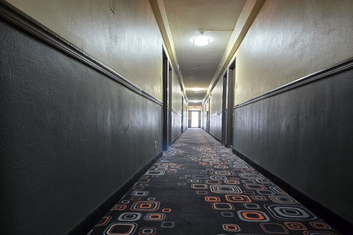 Econo Lodge Inn & Suites Mason City - Clear Lake