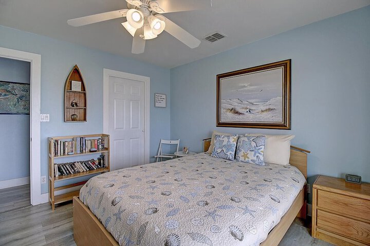 Room 12 of 50