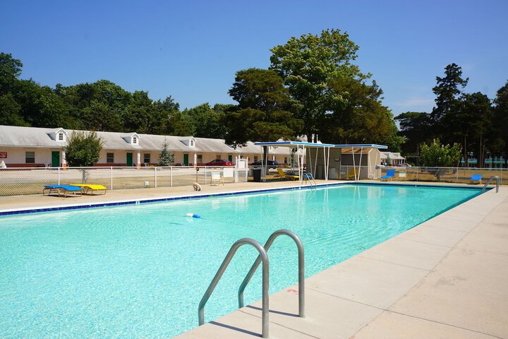 Pool 15 of 58