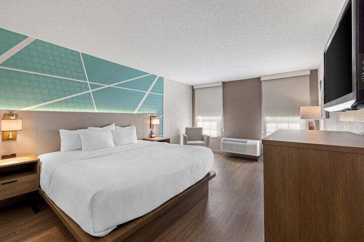 Comfort Inn & Suites and Conference Center