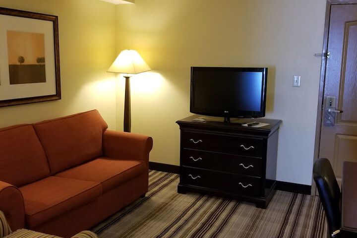 Country Inn & Suites by Radisson Lexington, VA