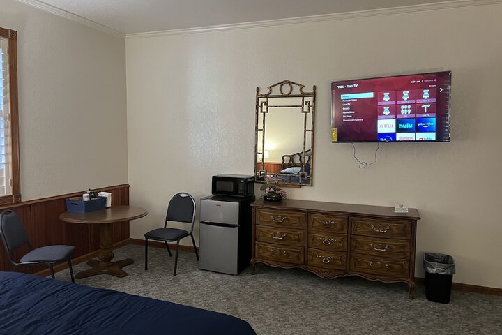 Room 25 of 74
