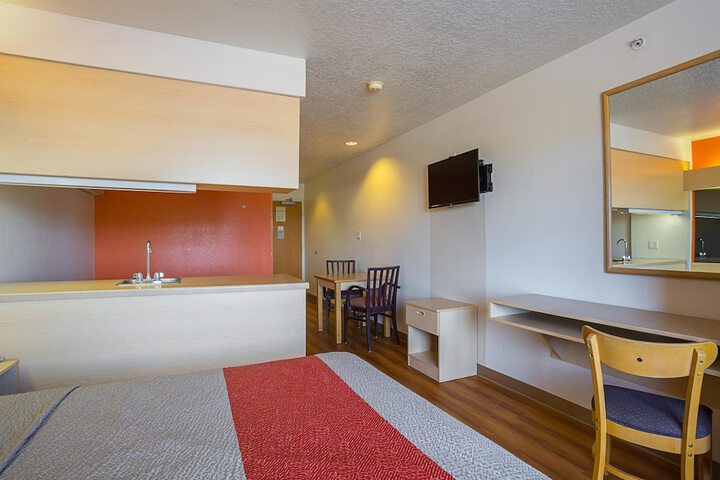 Room 34 of 41