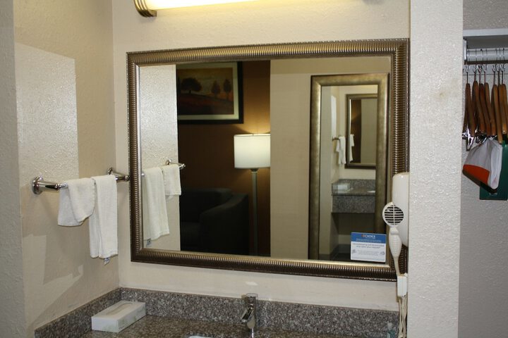 Room 15 of 129