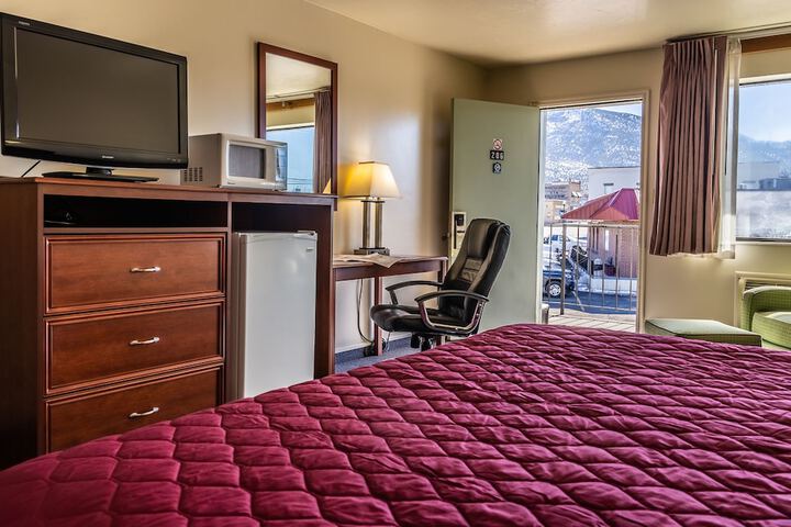 Room 9 of 31