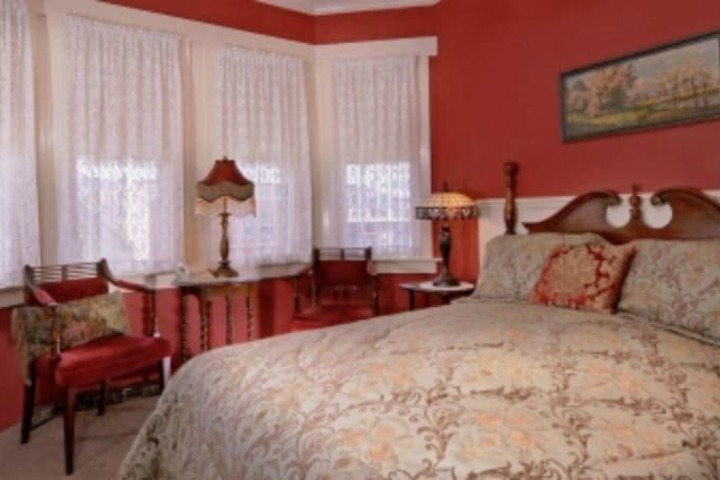 Room 12 of 48