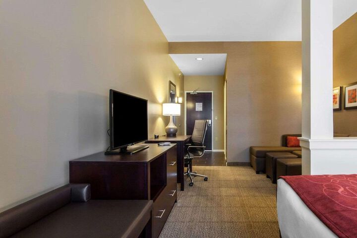 Comfort Suites Youngstown North