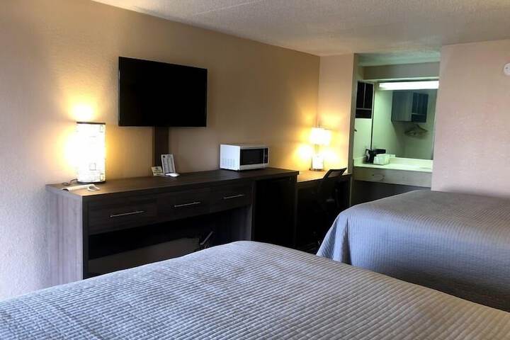 Room 12 of 38