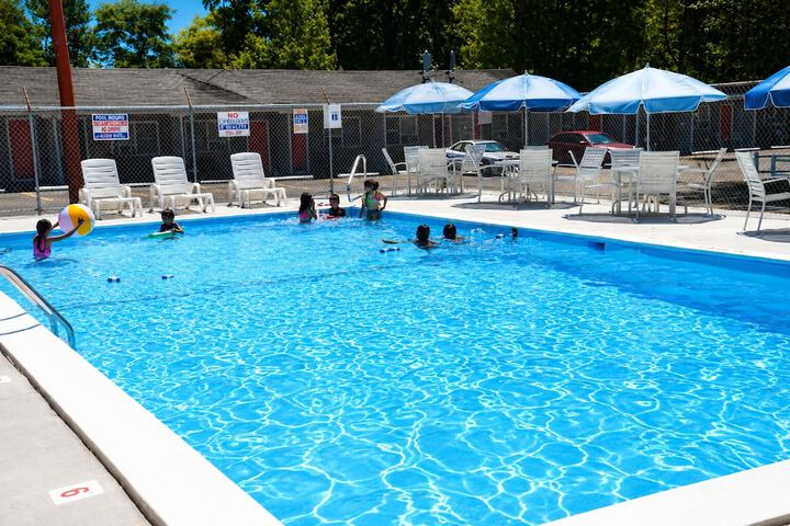 BEACHWAY MOTEL