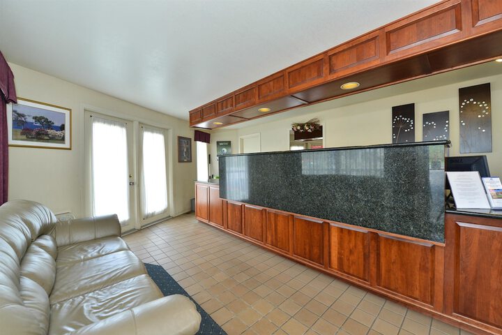 Hotel Interior 6 of 59