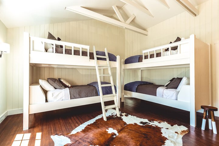 Room 8 of 22
