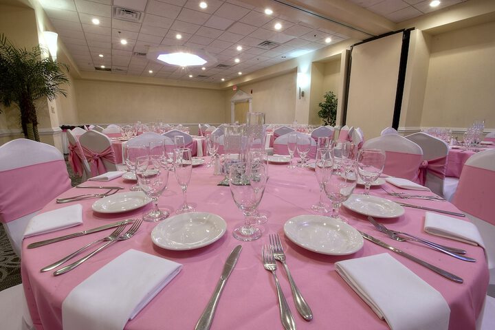 Ballroom/Hall 42 of 44