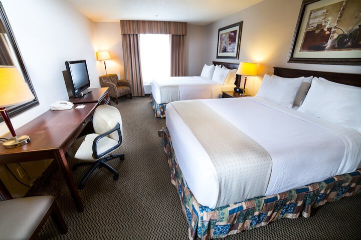 Room 16 of 40