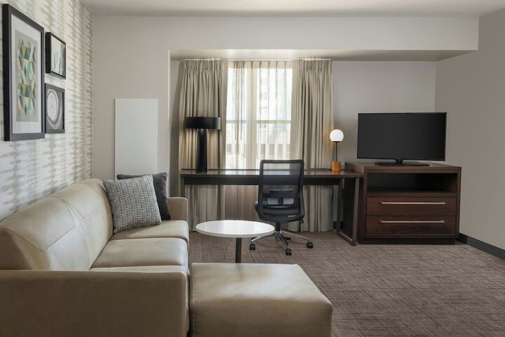 Room 46 of 77