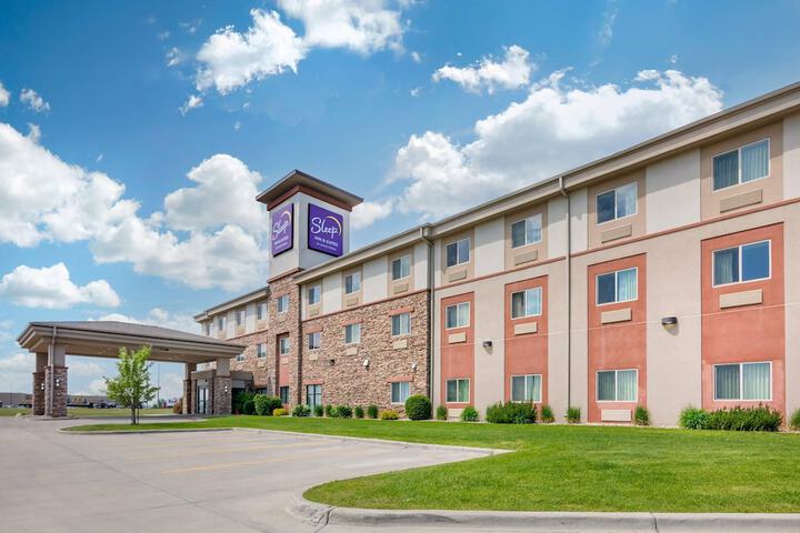 Sleep Inn & Suites Devils Lake