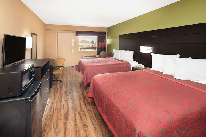 Room 7 of 19