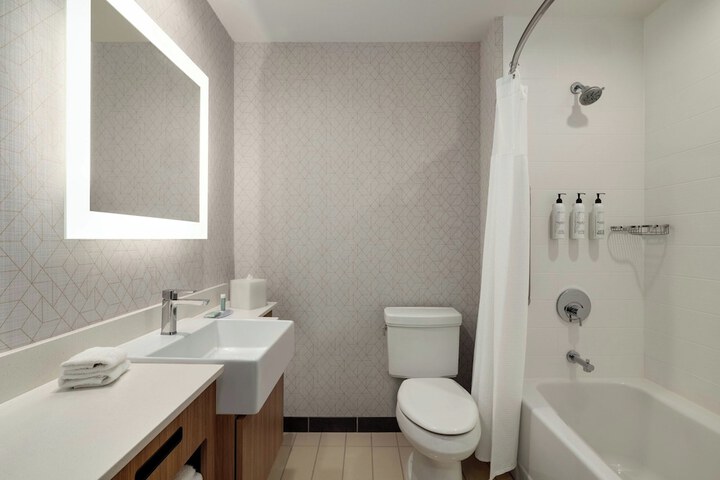 SpringHill Suites by Marriott Roanoke