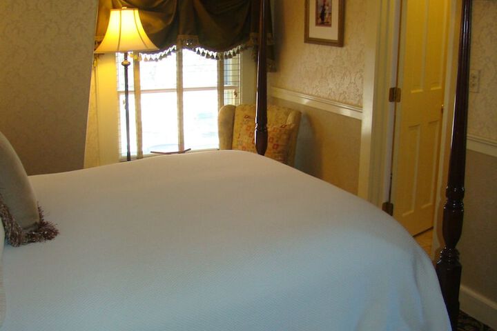 Room 37 of 84