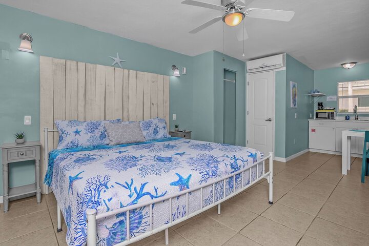 Latitude 26 Waterfront Boutique Resort - Bonita Springs