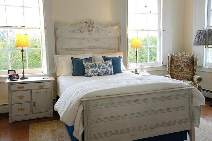Peach Grove House