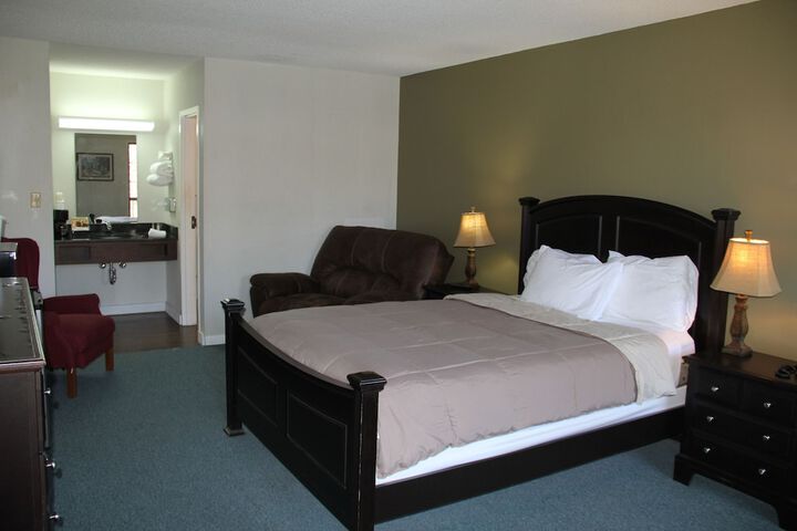 Room 49 of 99