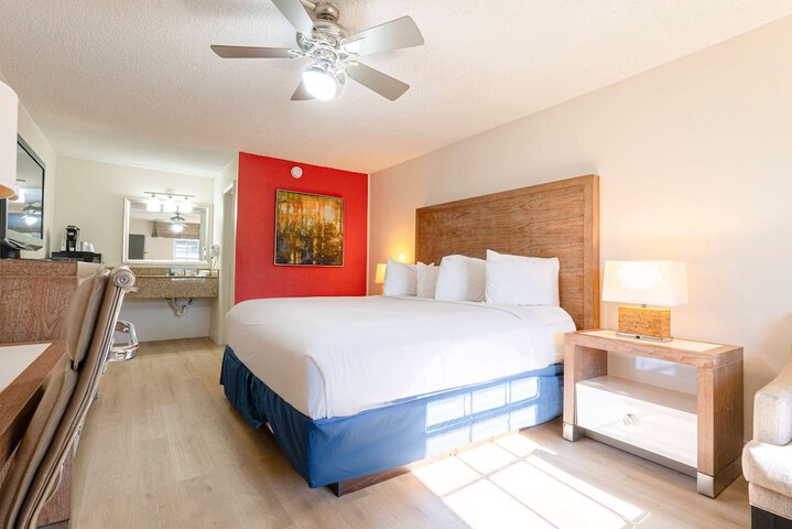 Ramada by Wyndham Hotel & Water Park