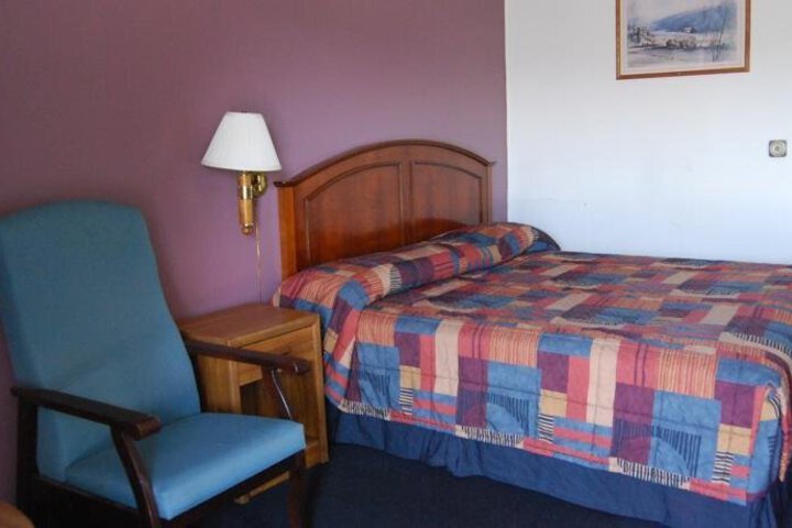 BUDGET HOST VISTA INN
