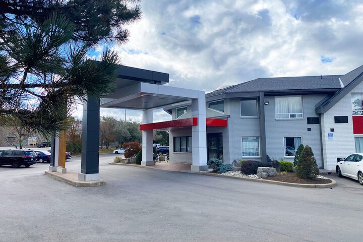 Hotel 2 of 35