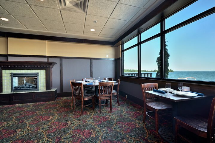 Dining 171 of 250