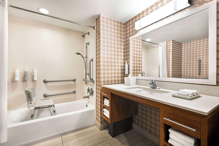 Home2 Suites by Hilton Denver West - Federal Center CO
