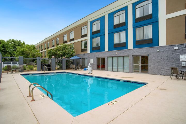 Pool 10 of 58