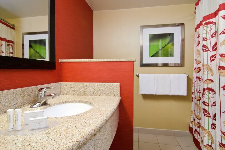 Room 15 of 27