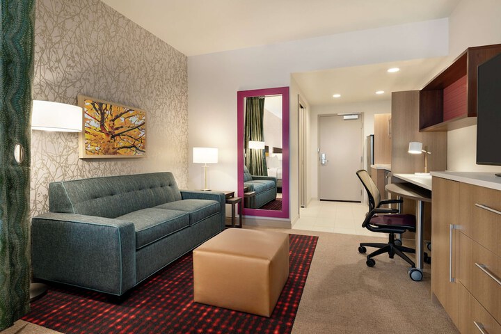 Room 30 of 39
